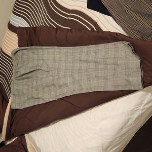 Lane Bryant tall plaid pants, size 26, 33 inch inseam, blck and white and grey